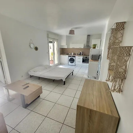 Bel Avec Jardin De 30m2 , Climatise Avec Parking Et Arrivee Autonome Appartement Cabestany